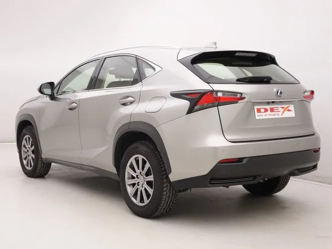 Lexus NX 300h 2.5i 155 E-CVT AWD + GPS Image 4