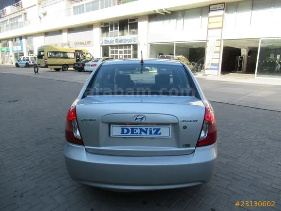 Hyundai Accent Era 1.5 CRDi Mode Image 4